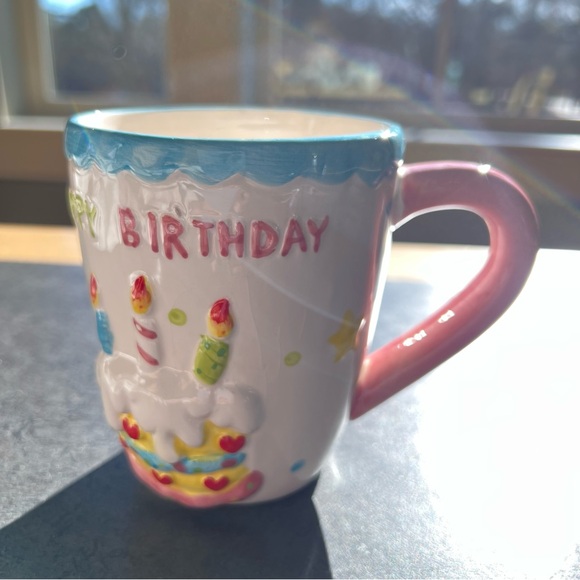🎂 “HAPPY BIRTHDAY” Ceramic Mug – Festive Candle & Cake Design - Picture 4 of 8